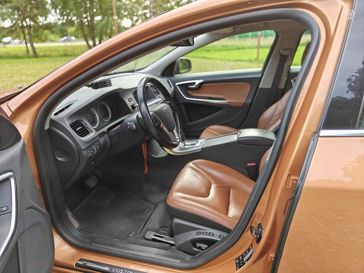 Volvo S60, 2.0 l., Седан