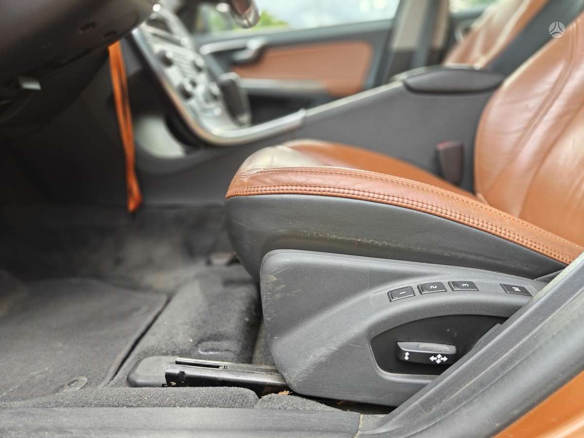 Volvo S60, 2.0 l., Седан
