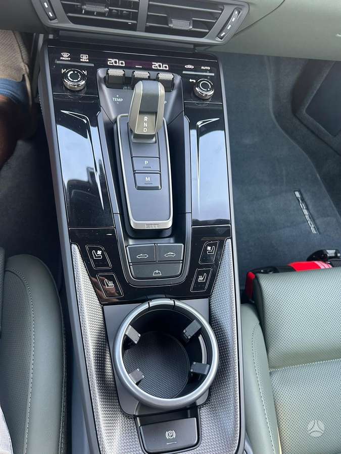 Porsche 911 - 4