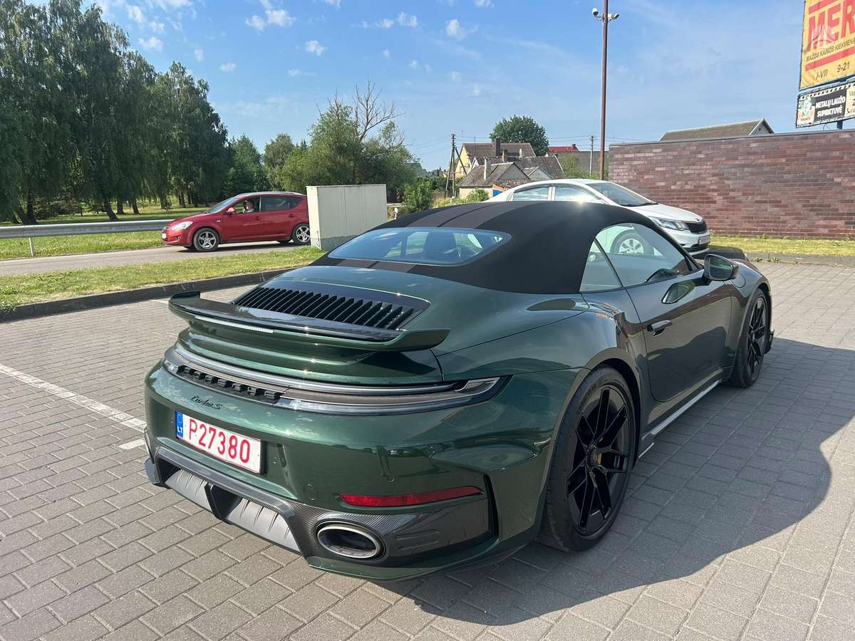 Porsche 911 - 8