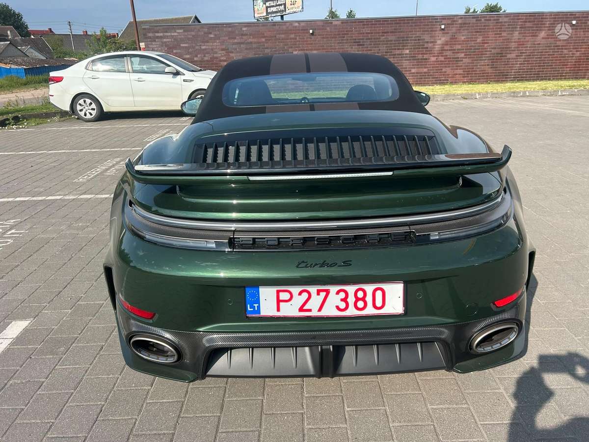 Porsche 911 - 9