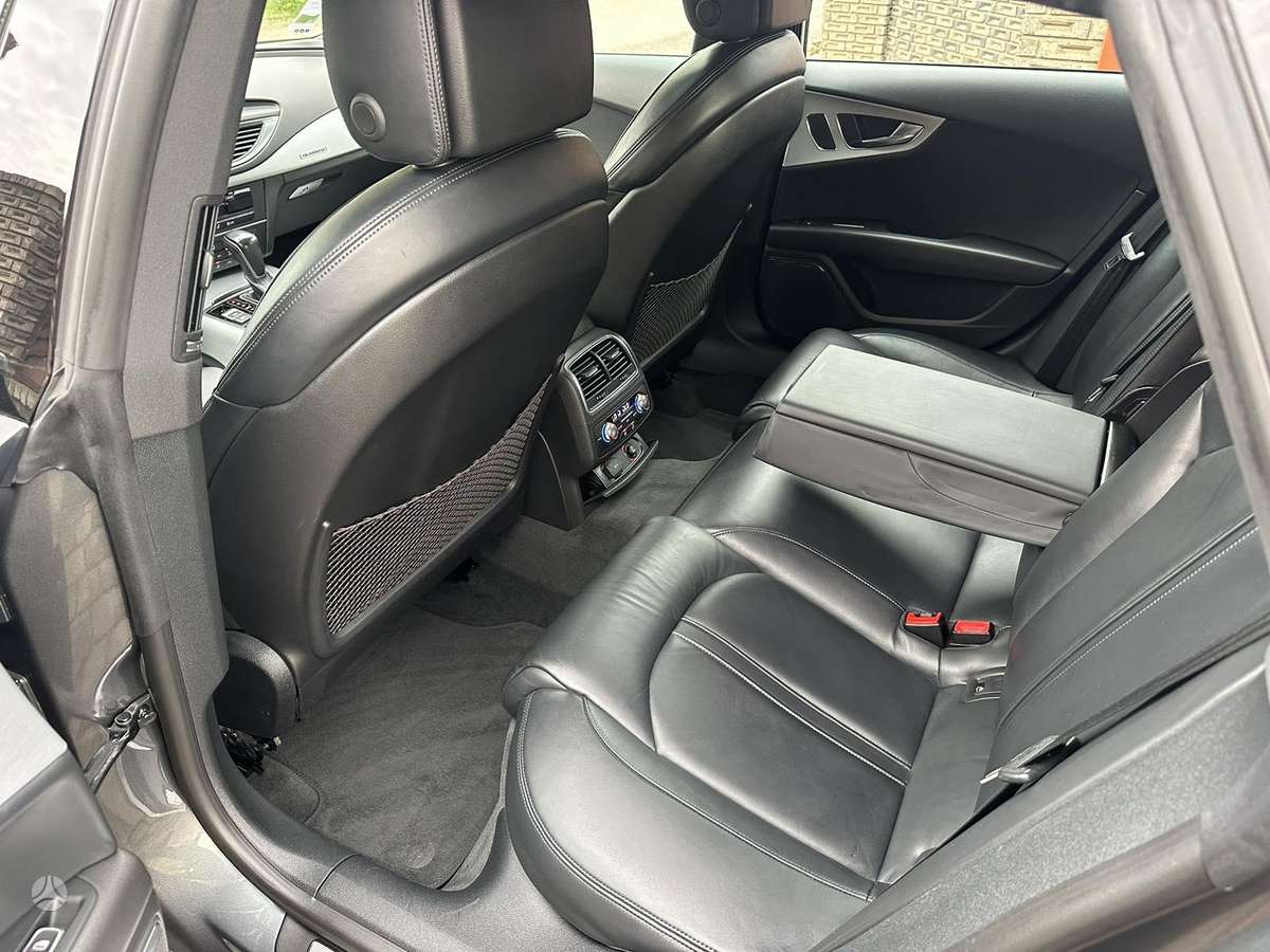 Audi A7, 3.0 l., hatchback