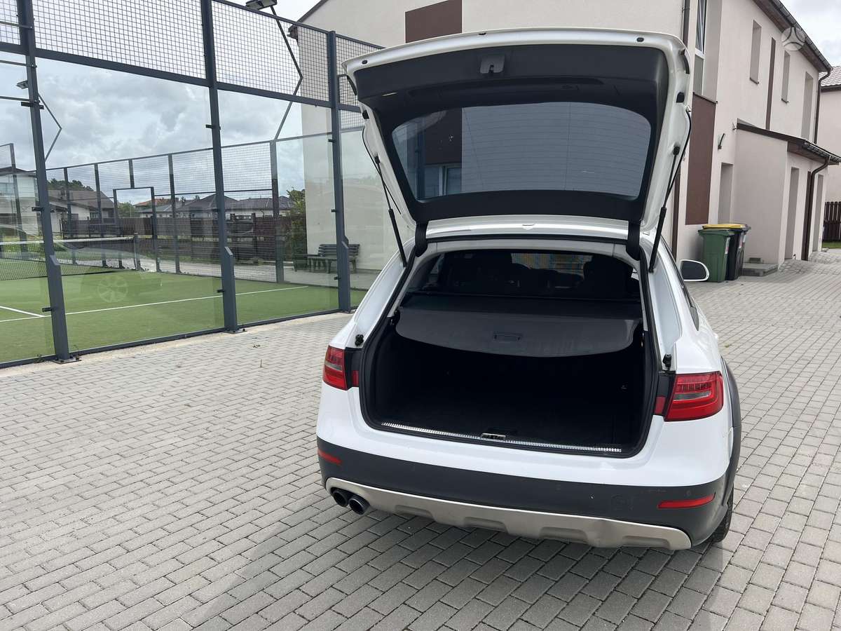 Audi A4 allroad, 2.0 l., Универсал