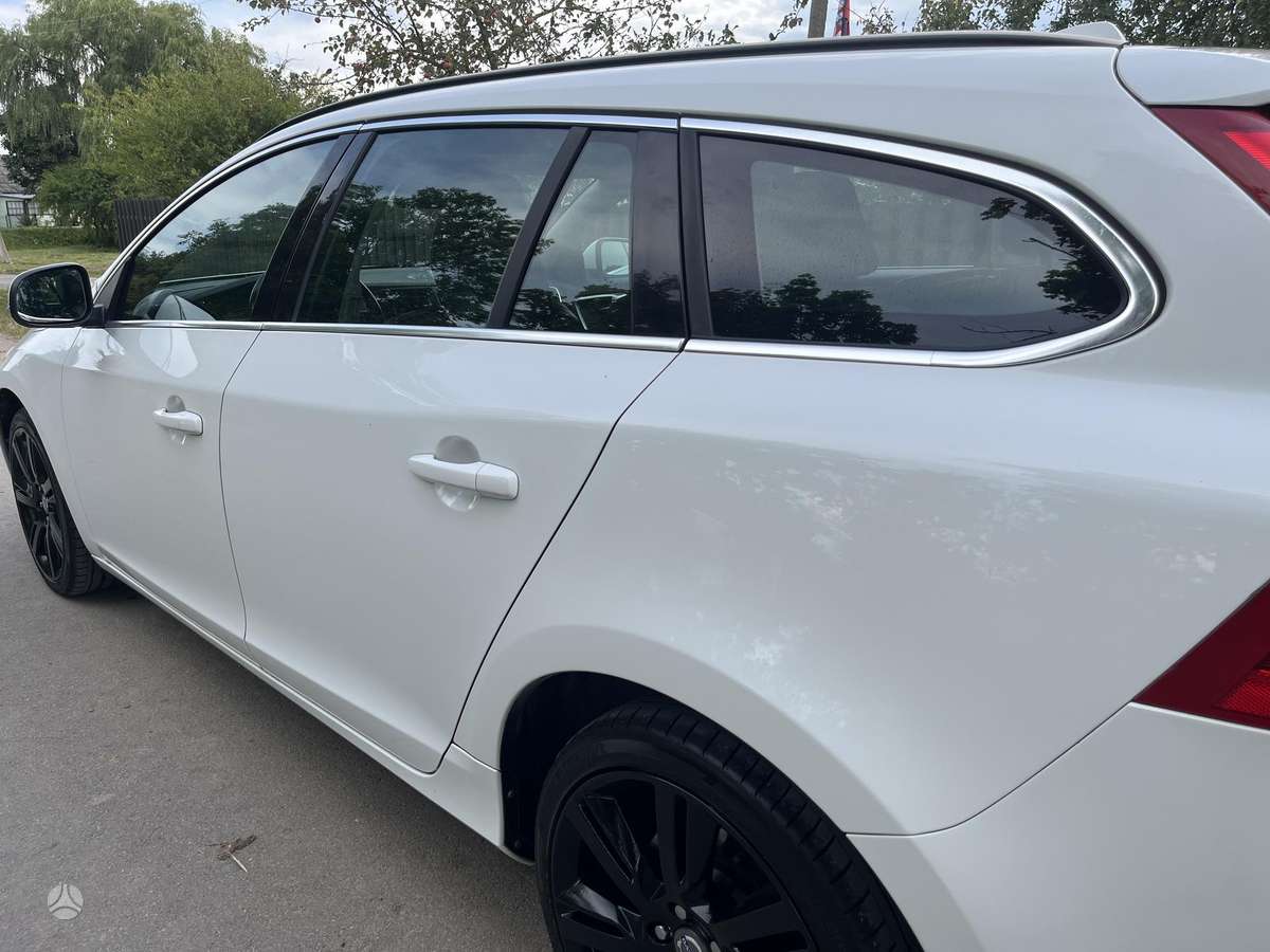 Volvo V60, 2.0 l., Универсал