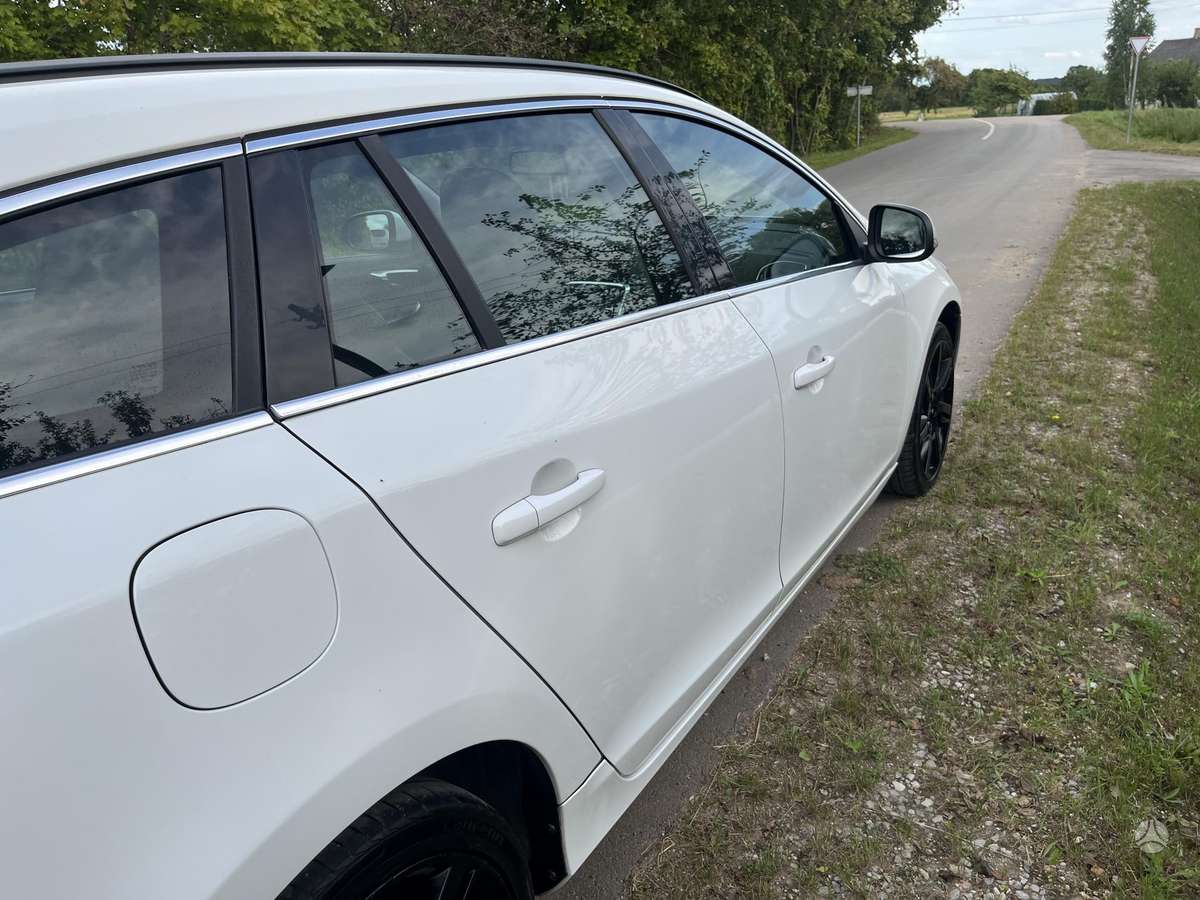 Volvo V60, 2.0 l., universalas