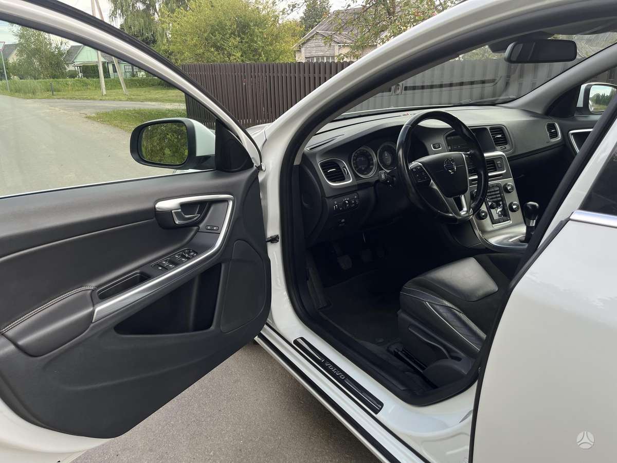 Volvo V60, 2.0 l., universalas