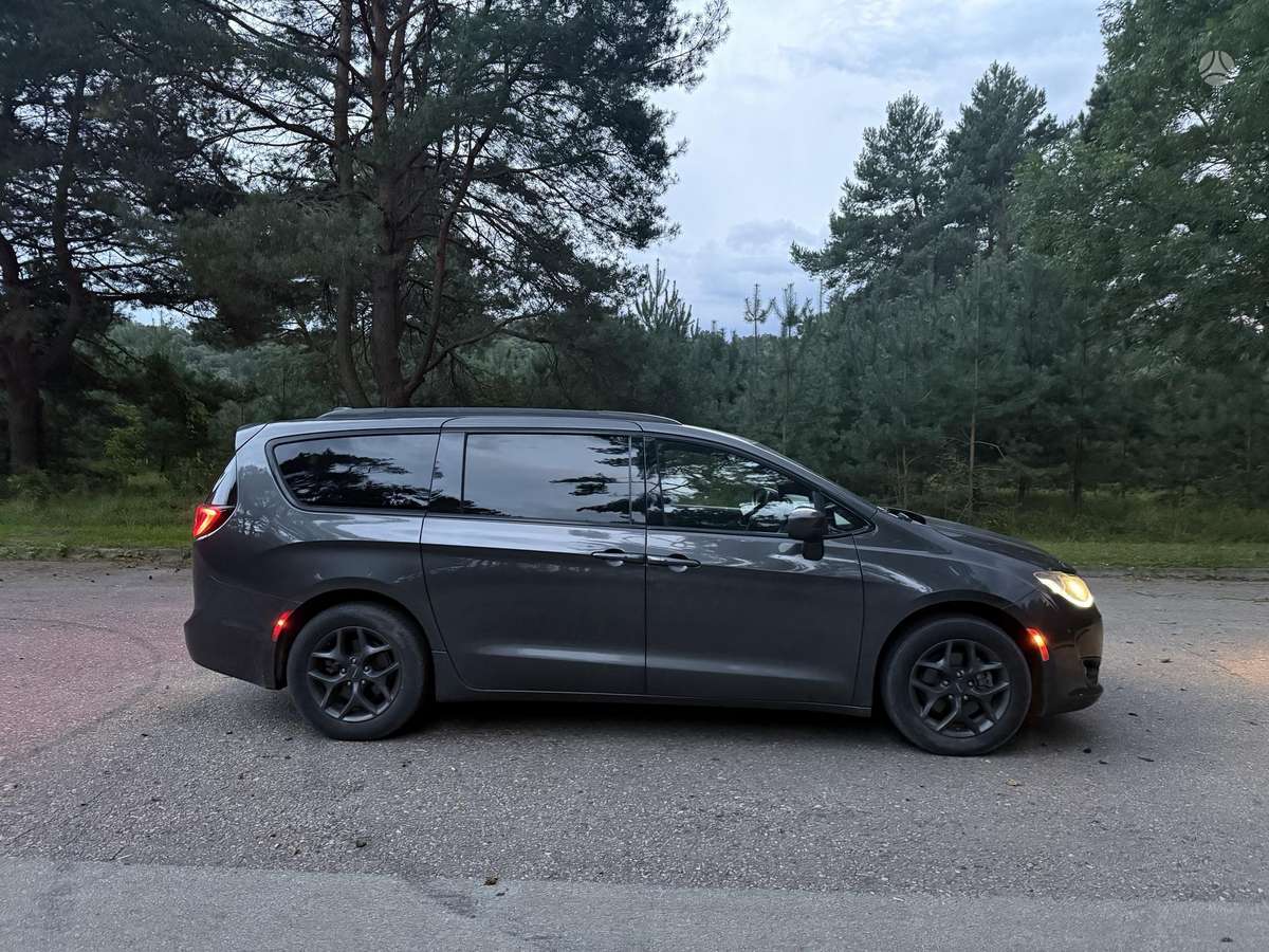 Chrysler Pacifica, 3.6 l., Минивэн