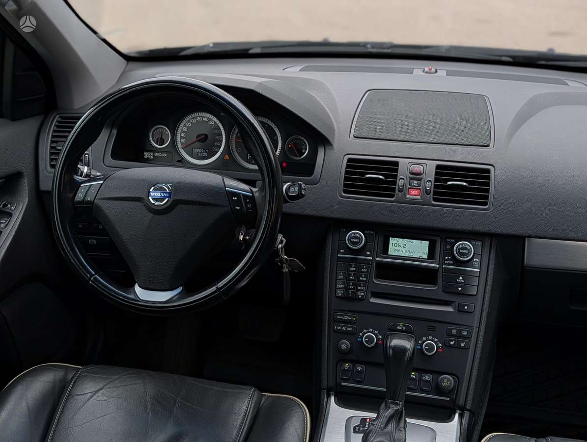 Volvo XC90 - 9