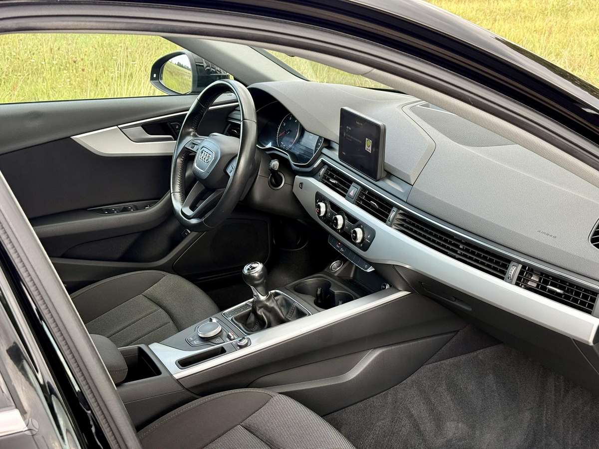 Audi A4, 2.0 l., Универсал