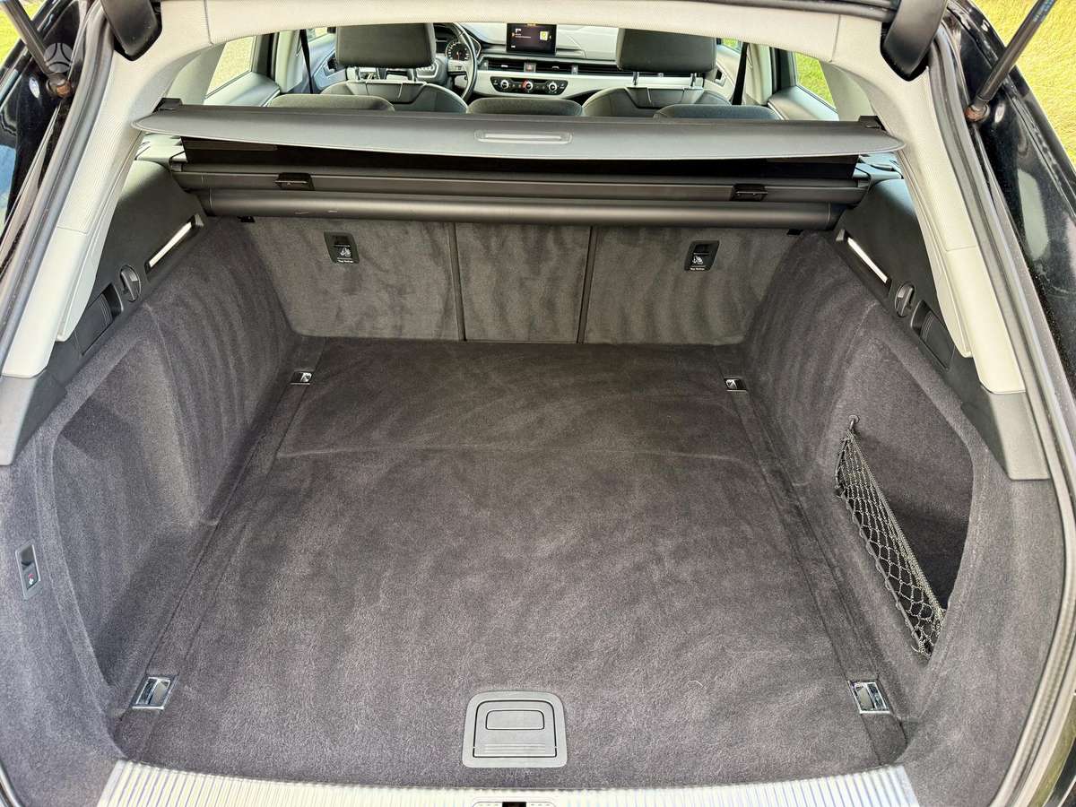 Audi A4, 2.0 l., Универсал