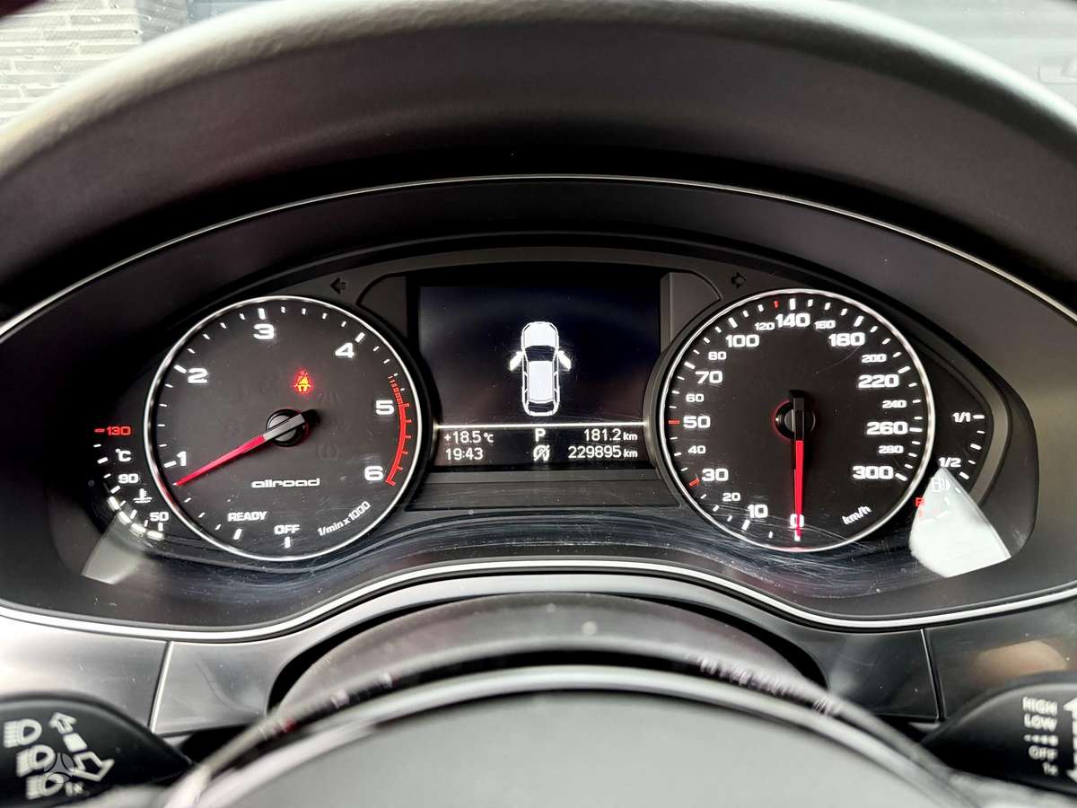 Audi A6 allroad, 3.0 l., Универсал