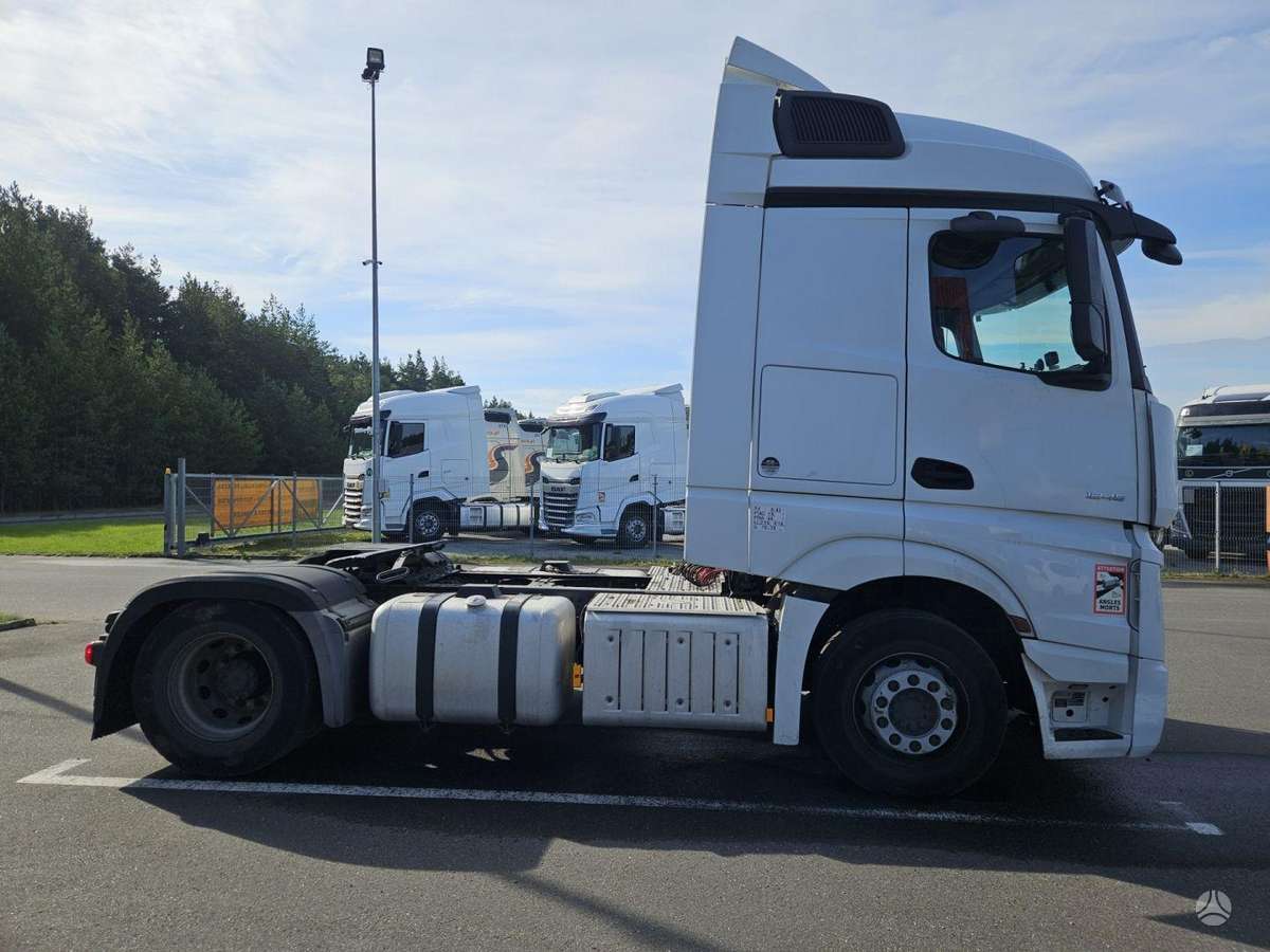 Mercedes-Benz ACTROS 1945, double sleeper