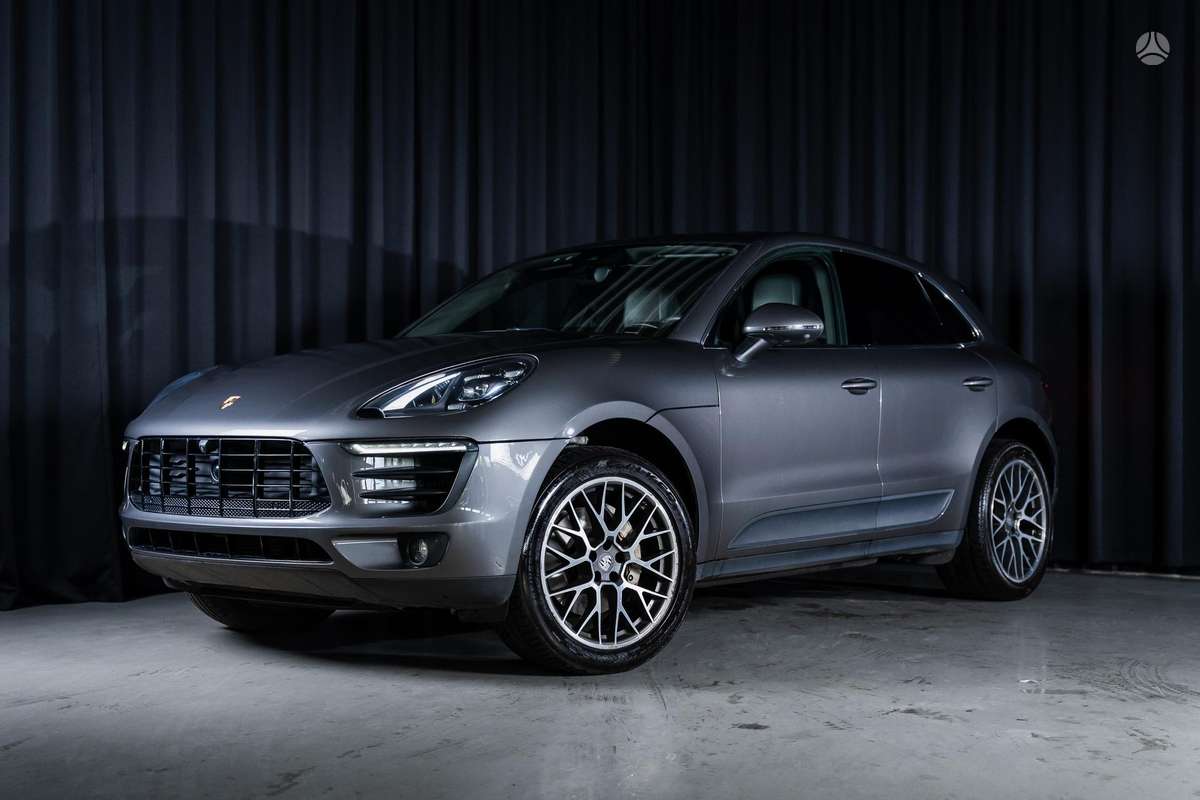 Porsche Macan - 1