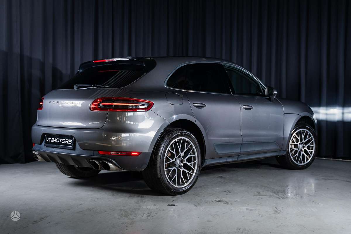 Porsche Macan - 4