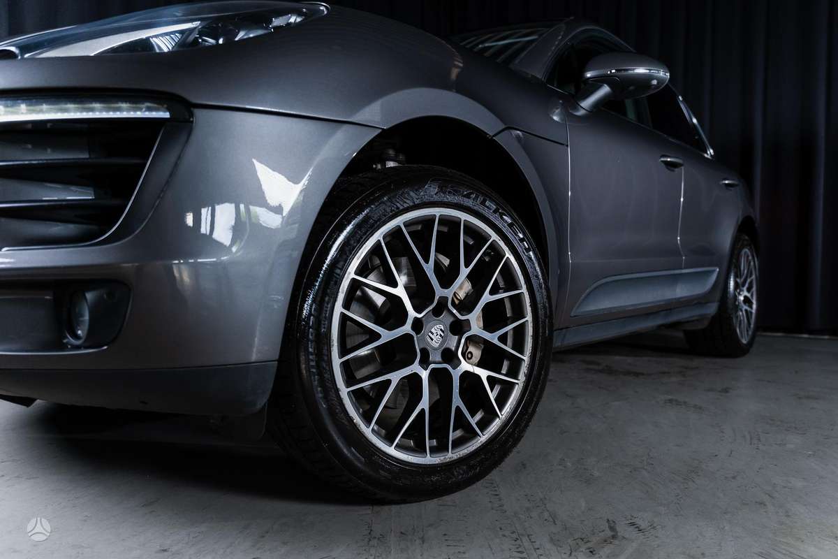 Porsche Macan - 9