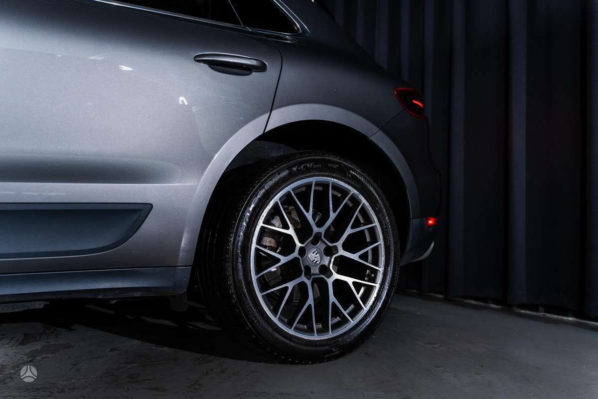 Porsche Macan - 12