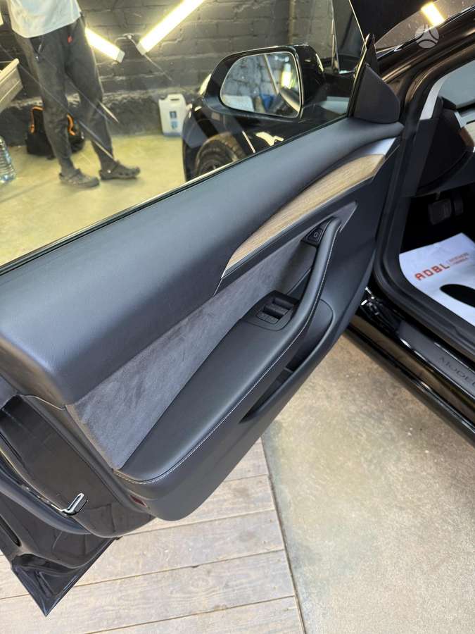Tesla Model 3, 60 кВт·ч, Седан