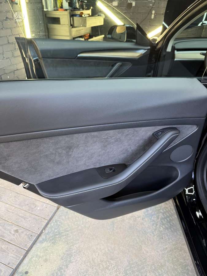 Tesla Model 3, 60 кВт·ч, Седан