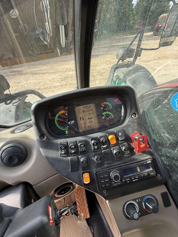 Case-IH 742 FarmLift, self-propelled loaders