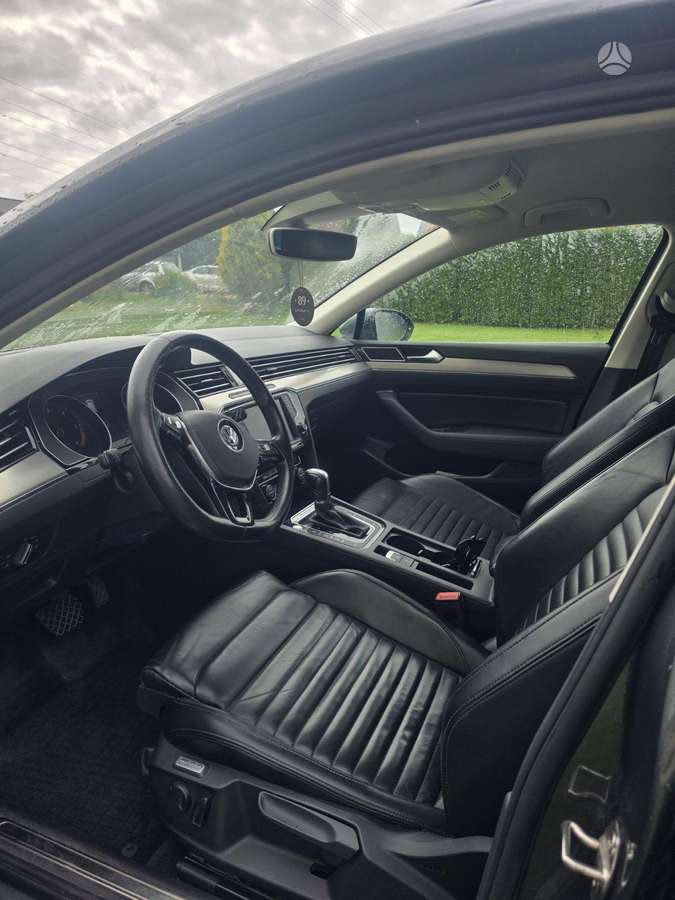 Volkswagen Passat - 7