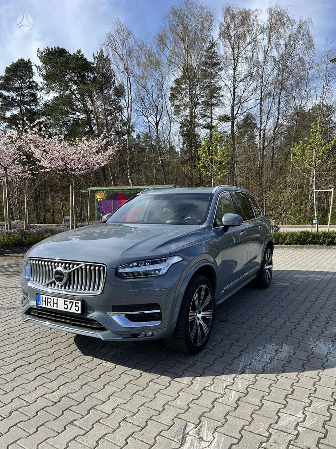 Volvo XC90 - 1