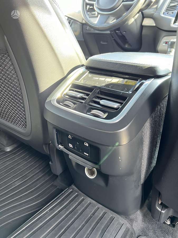 Volvo XC90 - 7