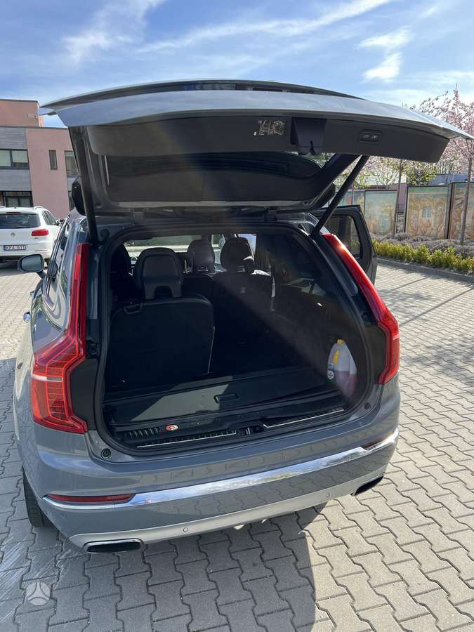 Volvo XC90 - 10