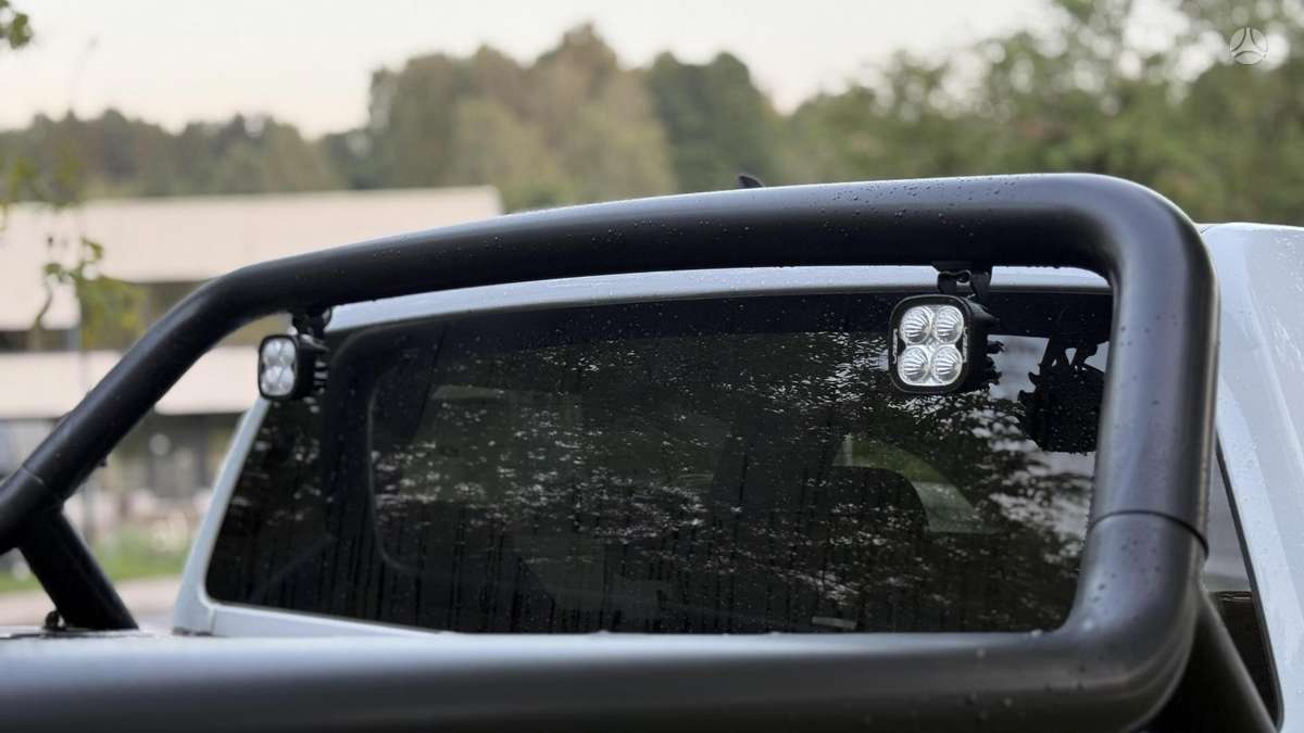 Volkswagen Amarok - 5