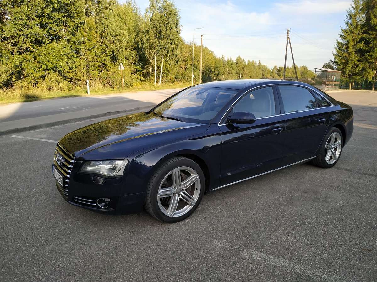 Audi A8 L, 3.0 l., Седан