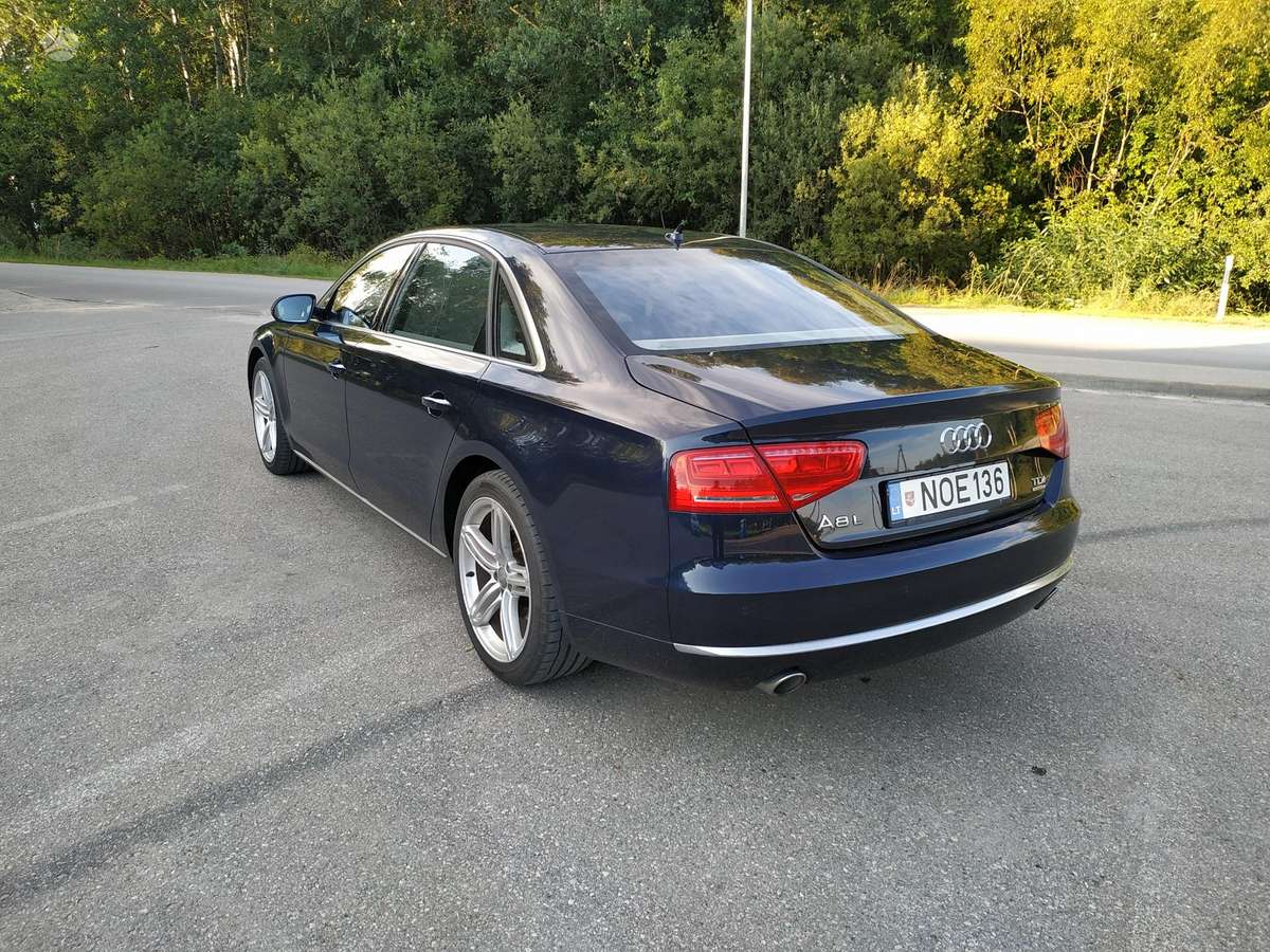 Audi A8 L, 3.0 l., Седан