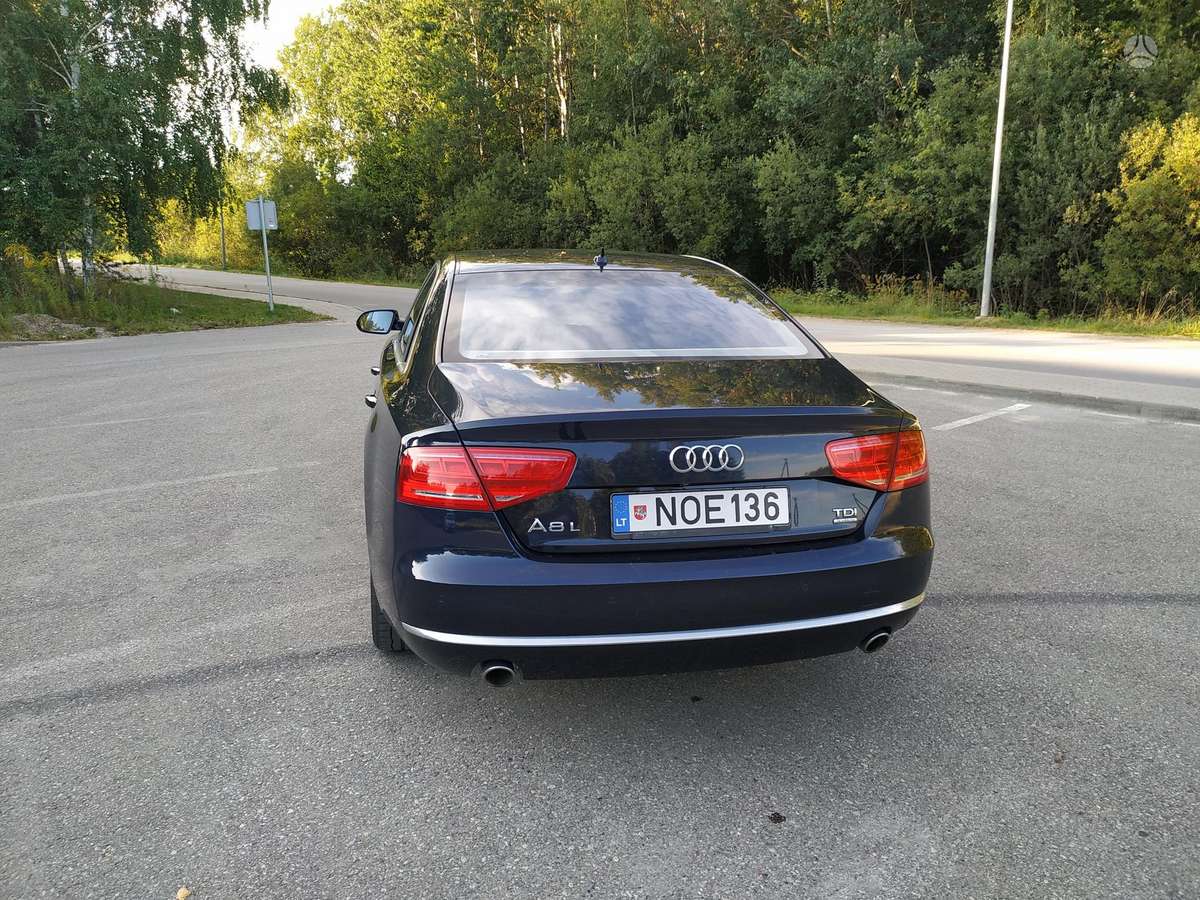 Audi A8 L, 3.0 l., Седан