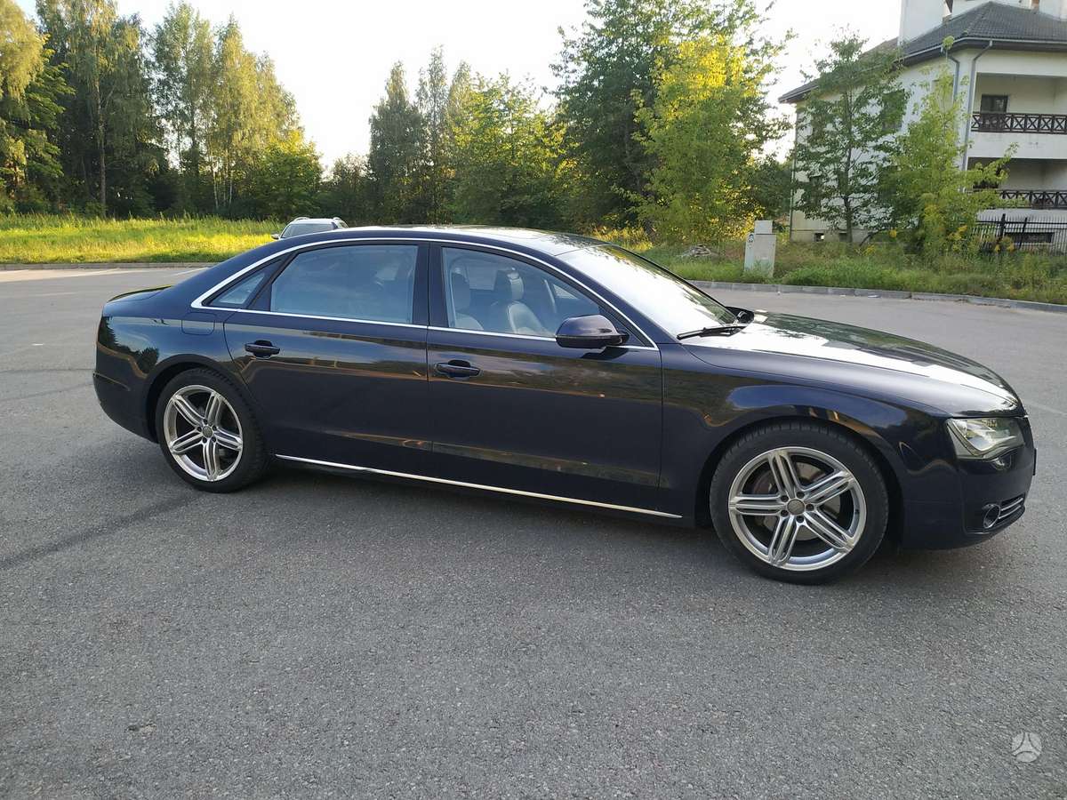 Audi A8 L, 3.0 l., Седан