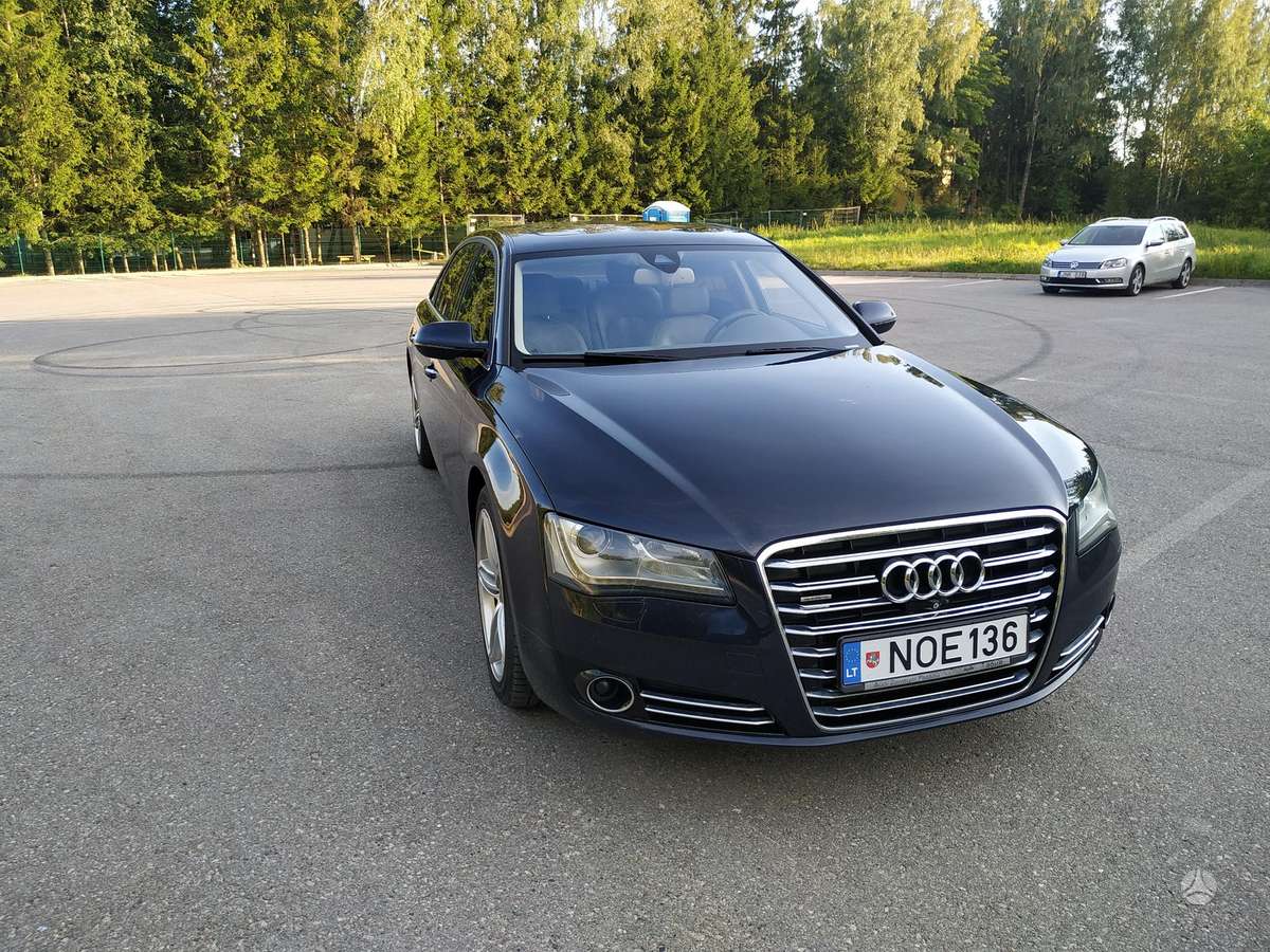 Audi A8 L, 3.0 l., Седан