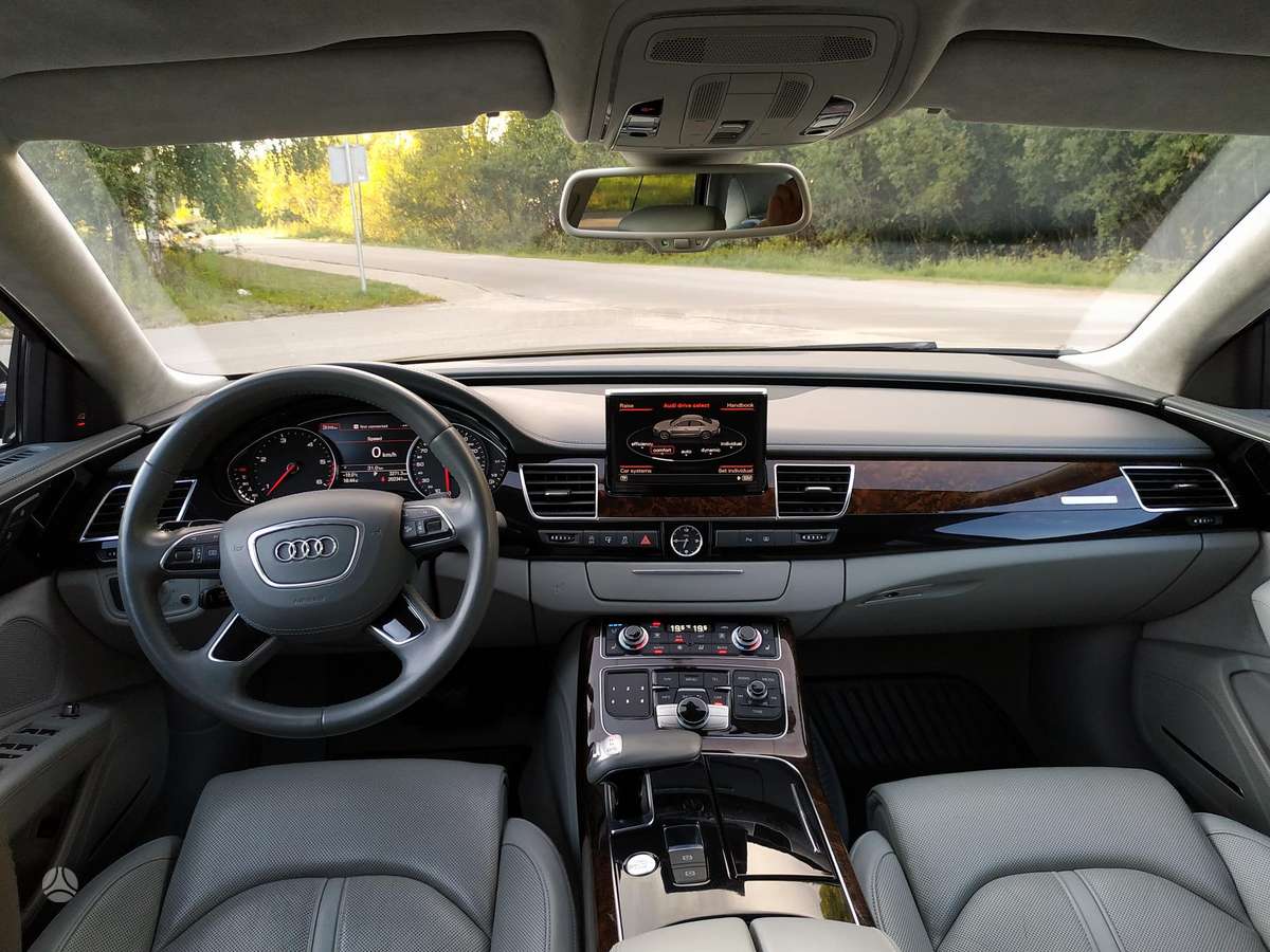 Audi A8 L, 3.0 l., Седан