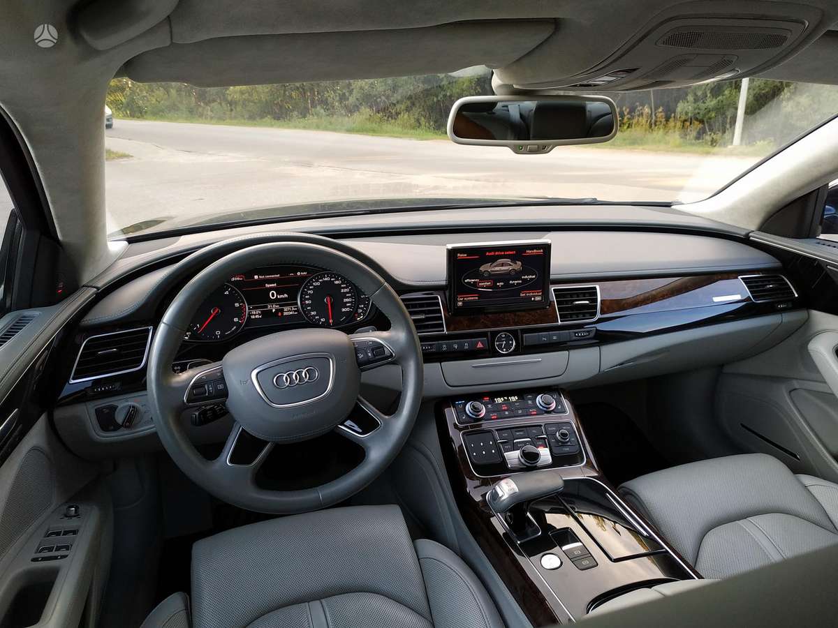Audi A8 L, 3.0 l., Седан