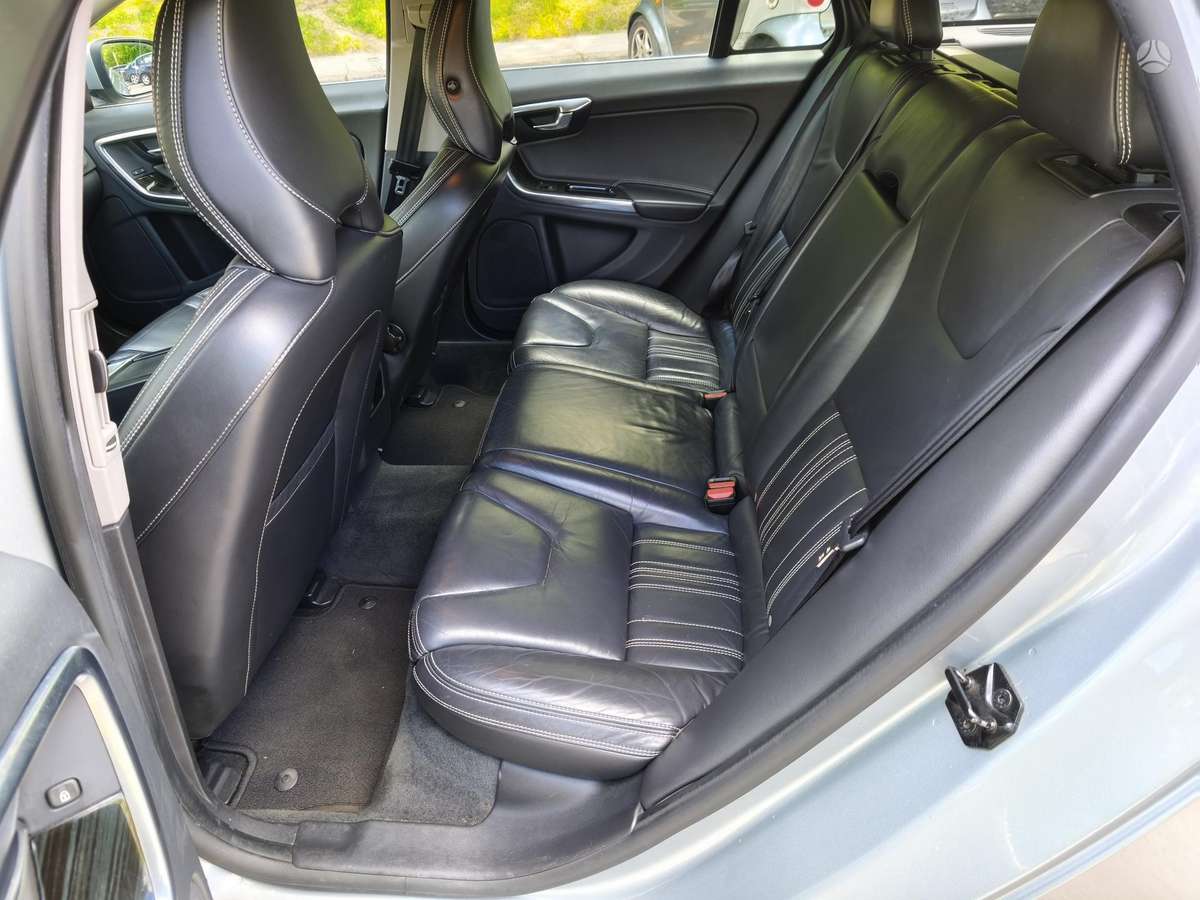 Volvo V60 - 12