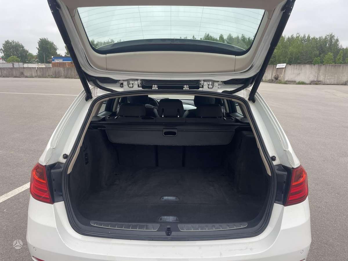 BMW 320, 2.0 l., wagon