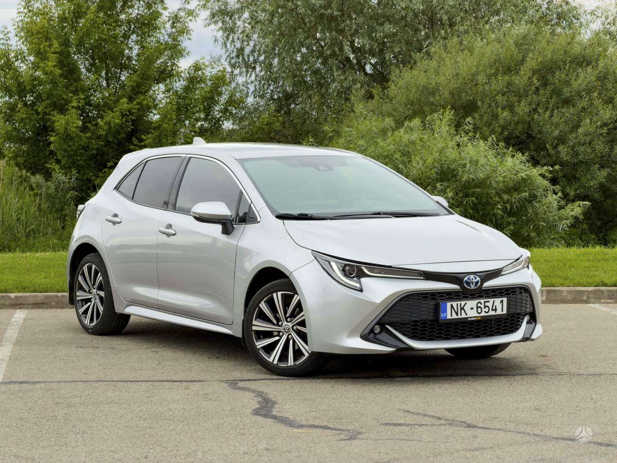 Toyota Corolla - 1