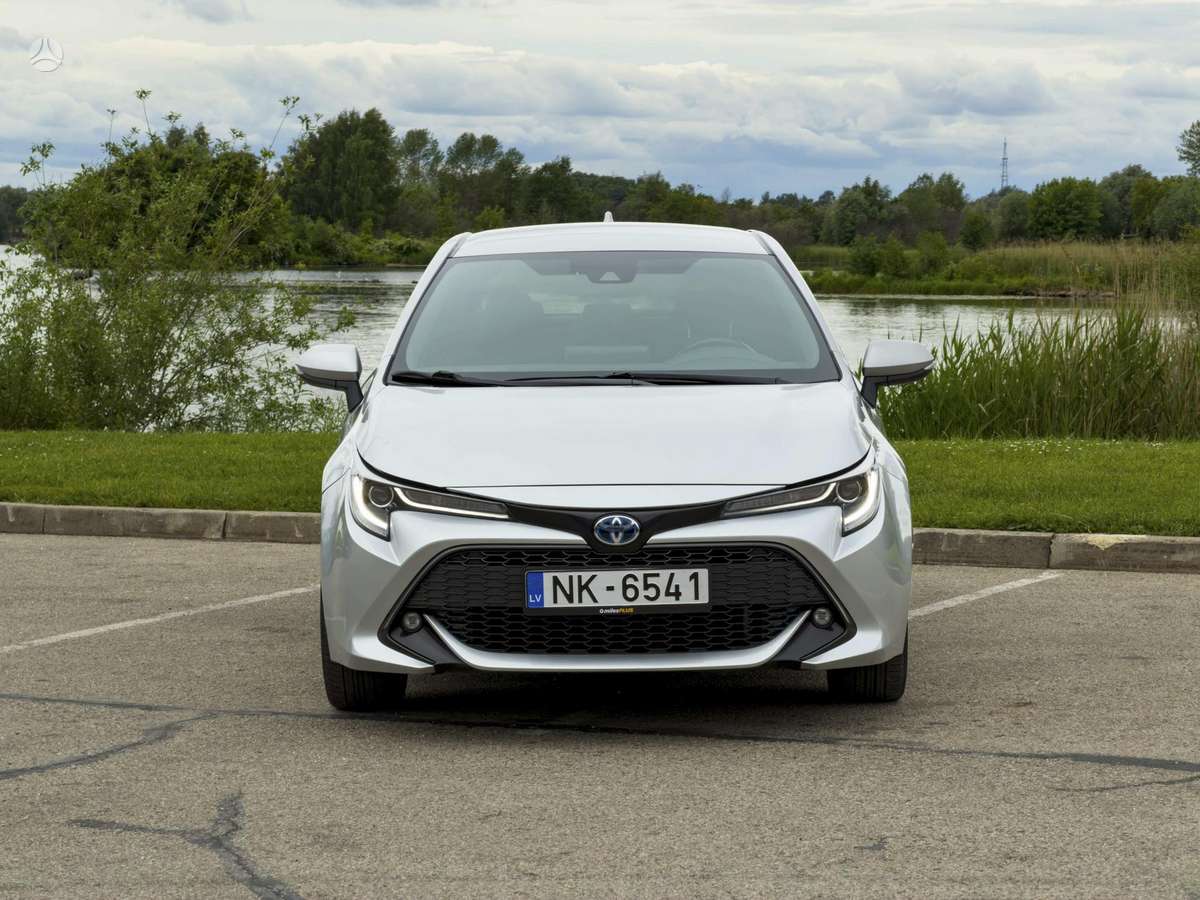 Toyota Corolla - 2