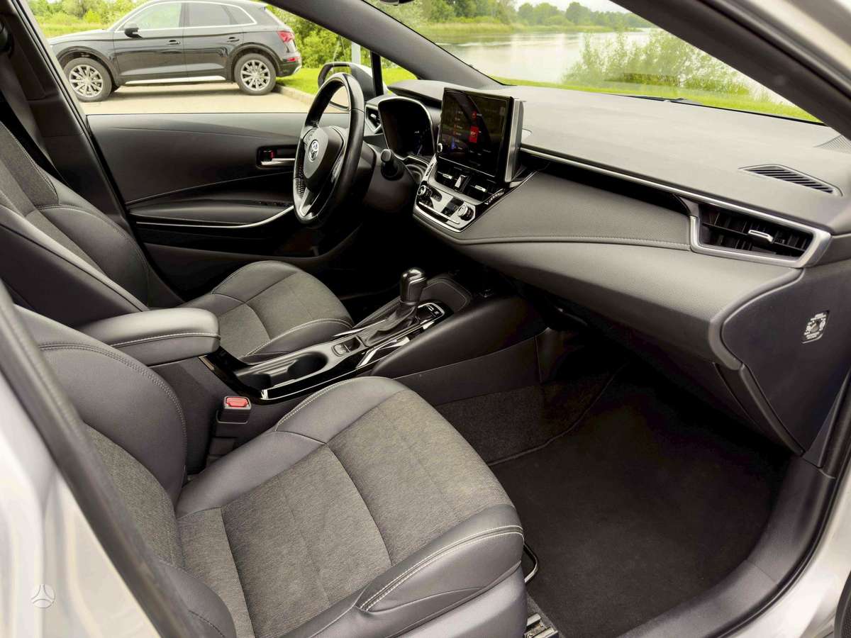 Toyota Corolla - 11