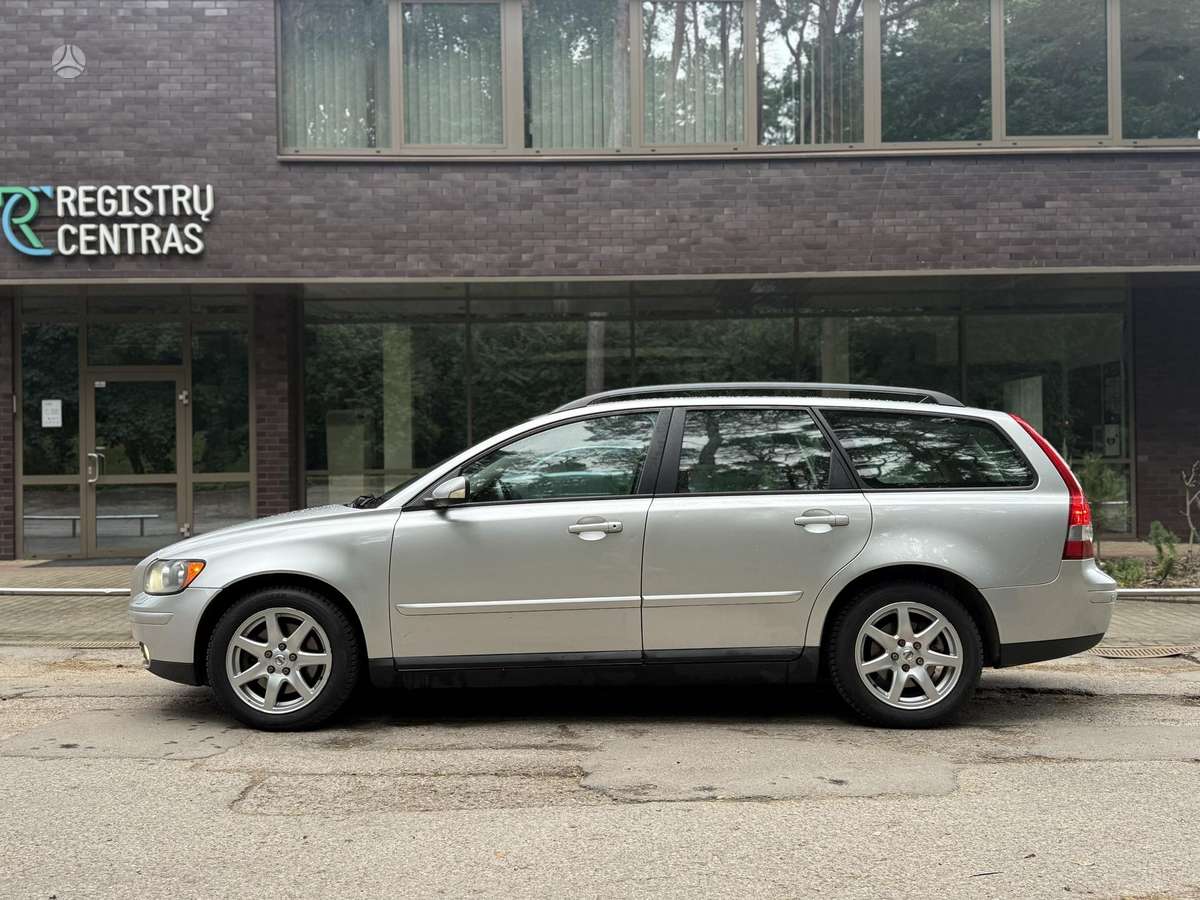 Volvo V50, 2.4 l., wagon