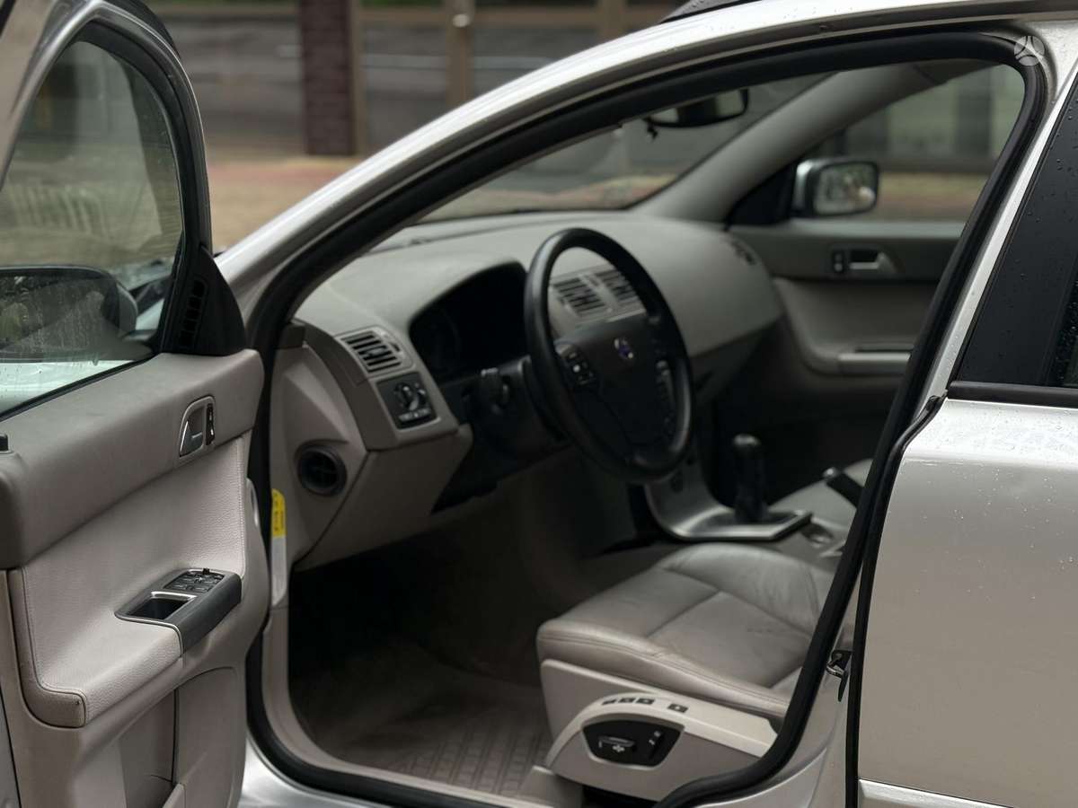 Volvo V50, 2.4 l., wagon
