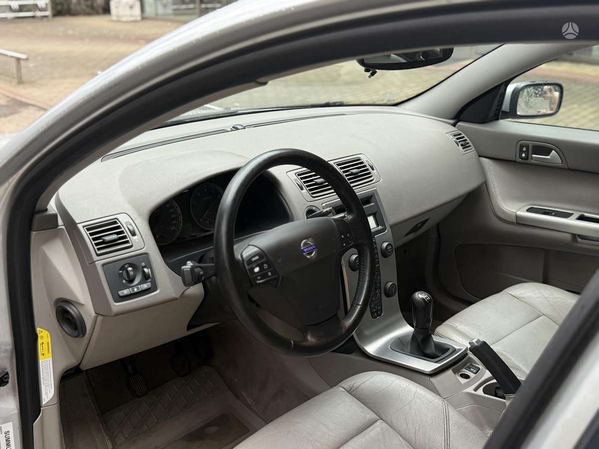 Volvo V50, 2.4 l., Универсал