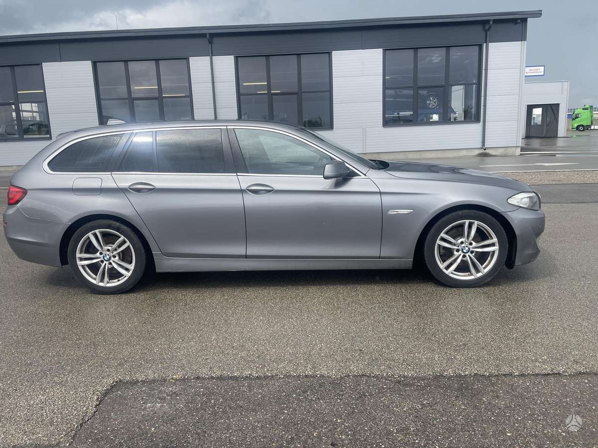 BMW 520, 2.0 l., universalas