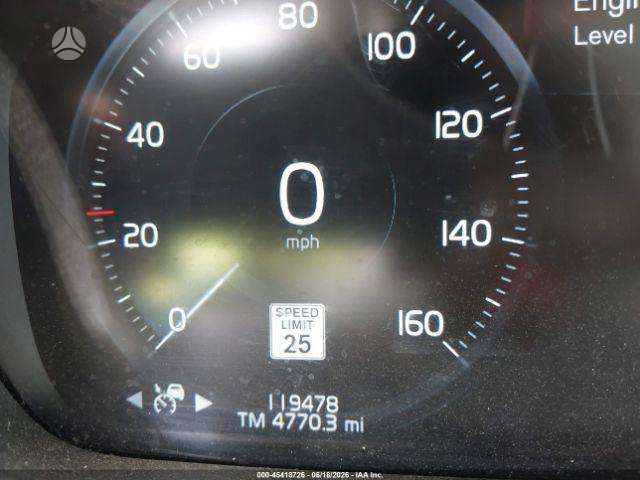 Volvo XC90 - 12