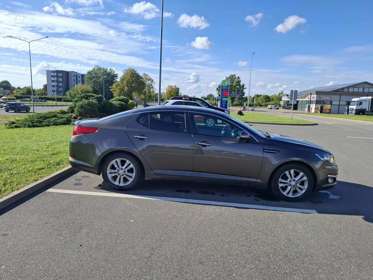 Kia Optima, 2.4 l., Седан
