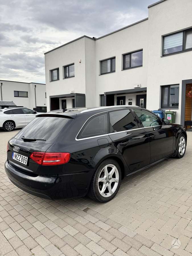 Audi A4, 1.8 l., universalas