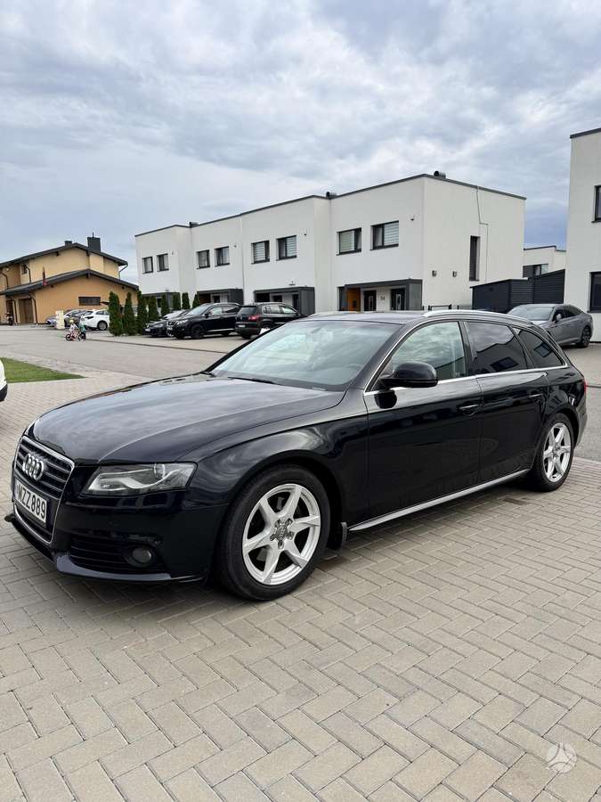 Audi A4, 1.8 l., universalas
