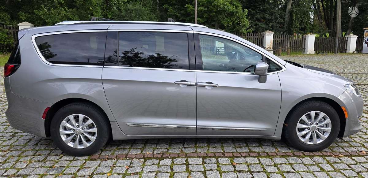 Chrysler Pacifica, 3.6 l., Минивэн