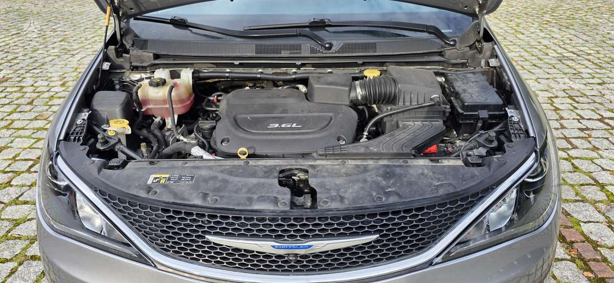 Chrysler Pacifica, 3.6 l., Минивэн